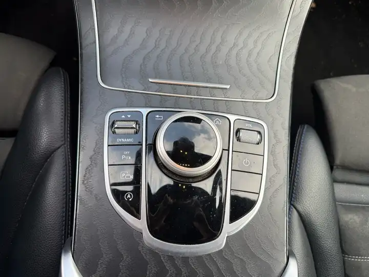 Mercedes-Benz C 220 220 D 194CH AMG LINE 9G-TRONIC — photo 10