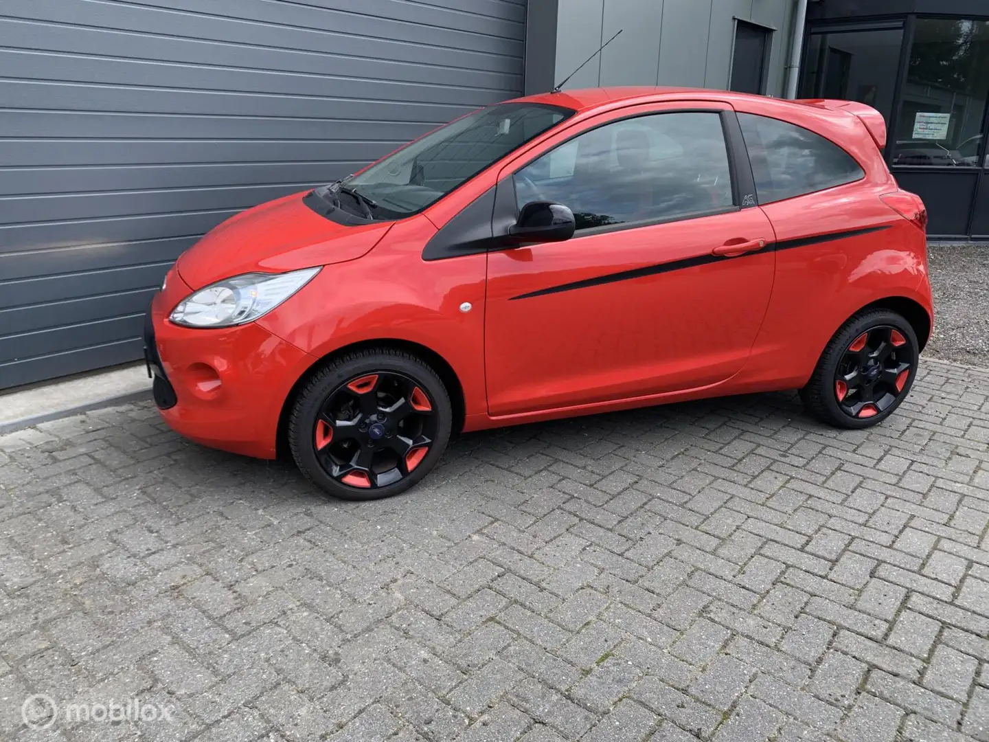 Ford Ka/Ka+ 1.2 Titanium X Grand Prix III Rood - 2