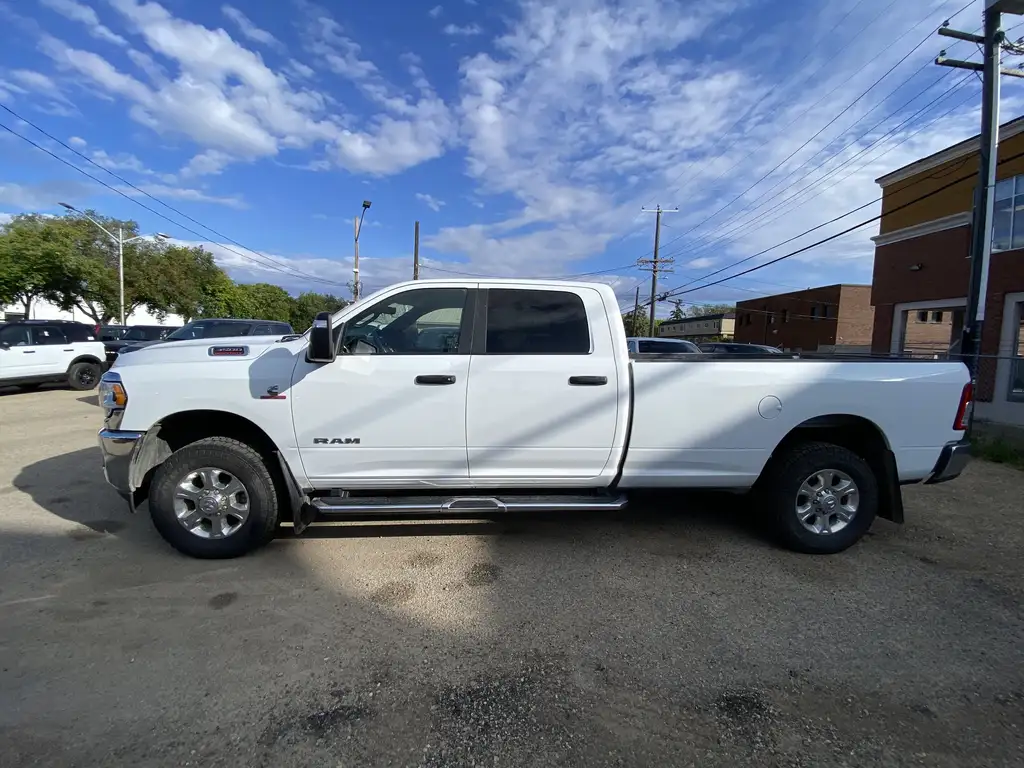 2024 RAM 3500 Big Horn | Push Start | Rear Cam | Cruise Control — photo 4