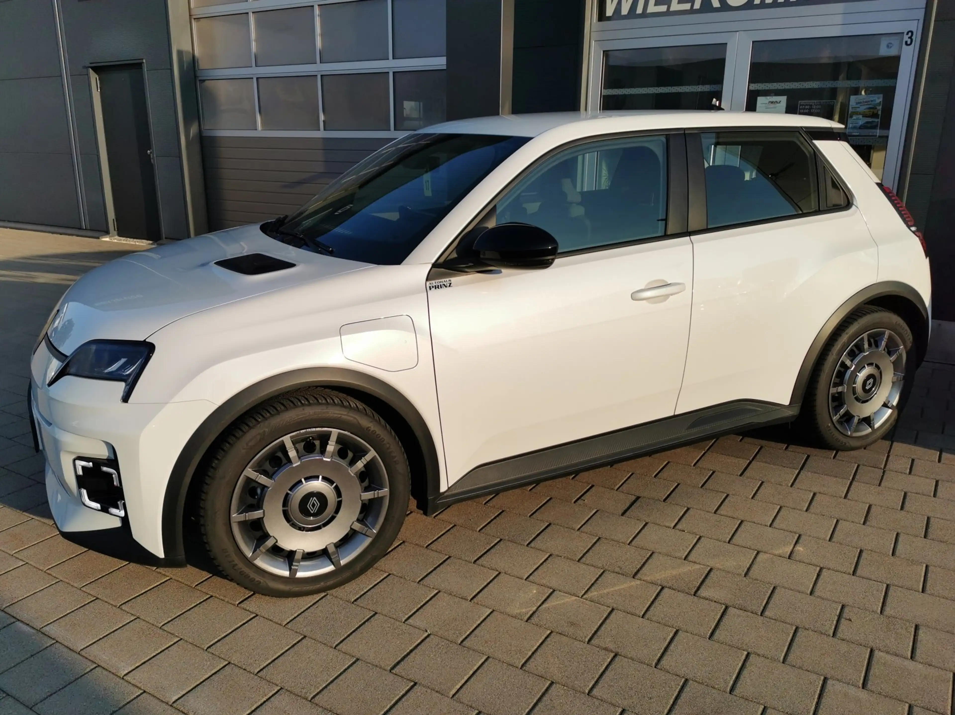 Renault R 5 E-Tech 100% electric 120 Evolution Urban Range | Mit Sitzheizung, Einparkhilfe und vieles mehr! — photo 4