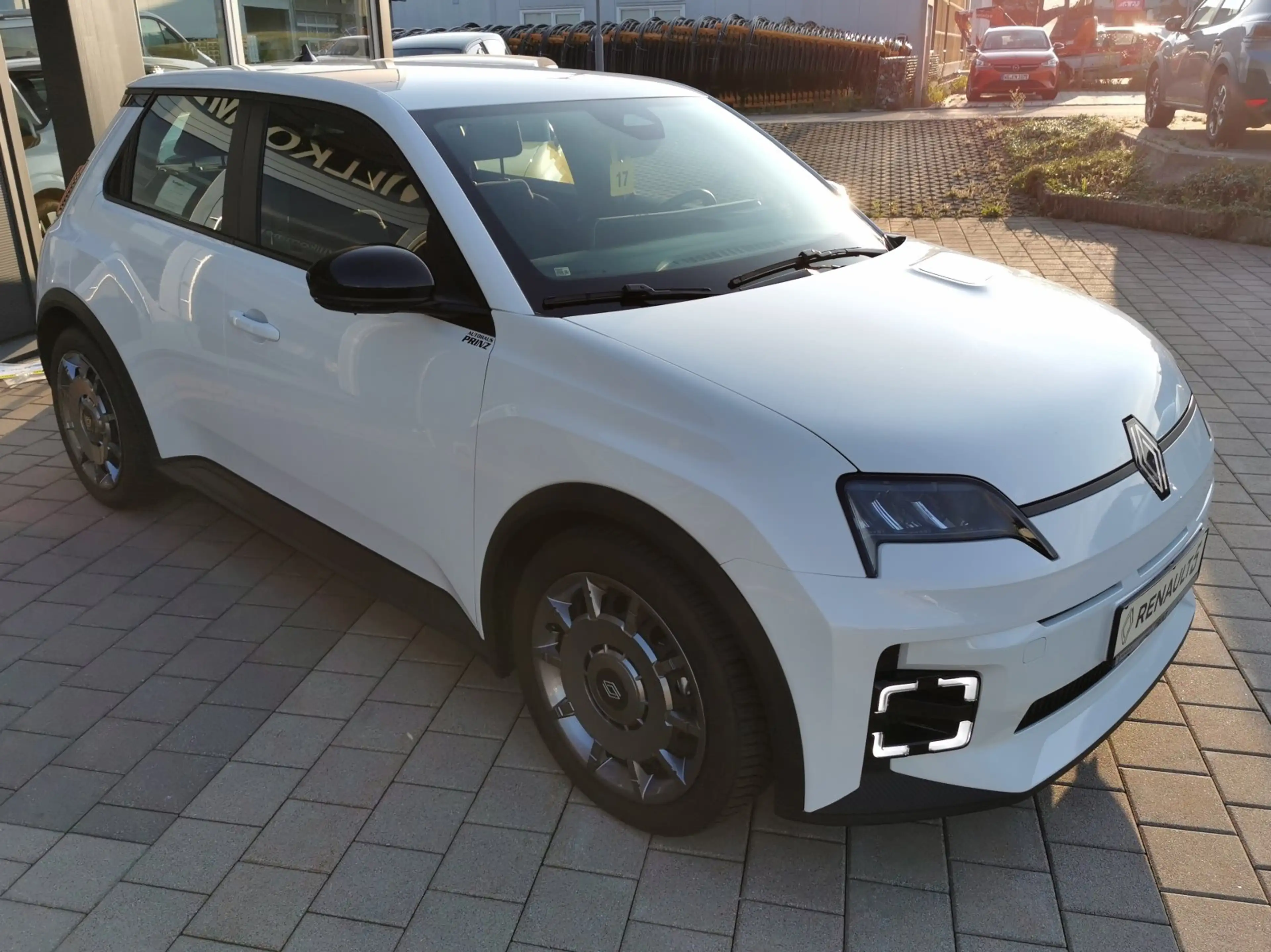 Renault R 5 E-Tech 100% electric 120 Evolution Urban Range | Mit Sitzheizung, Einparkhilfe und vieles mehr! — photo 9