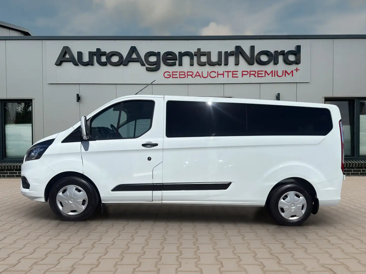 Ford Transit Custom 320 L2H1 9-Sitzer+PDC+TEMP+KLIMA Weiß - 2