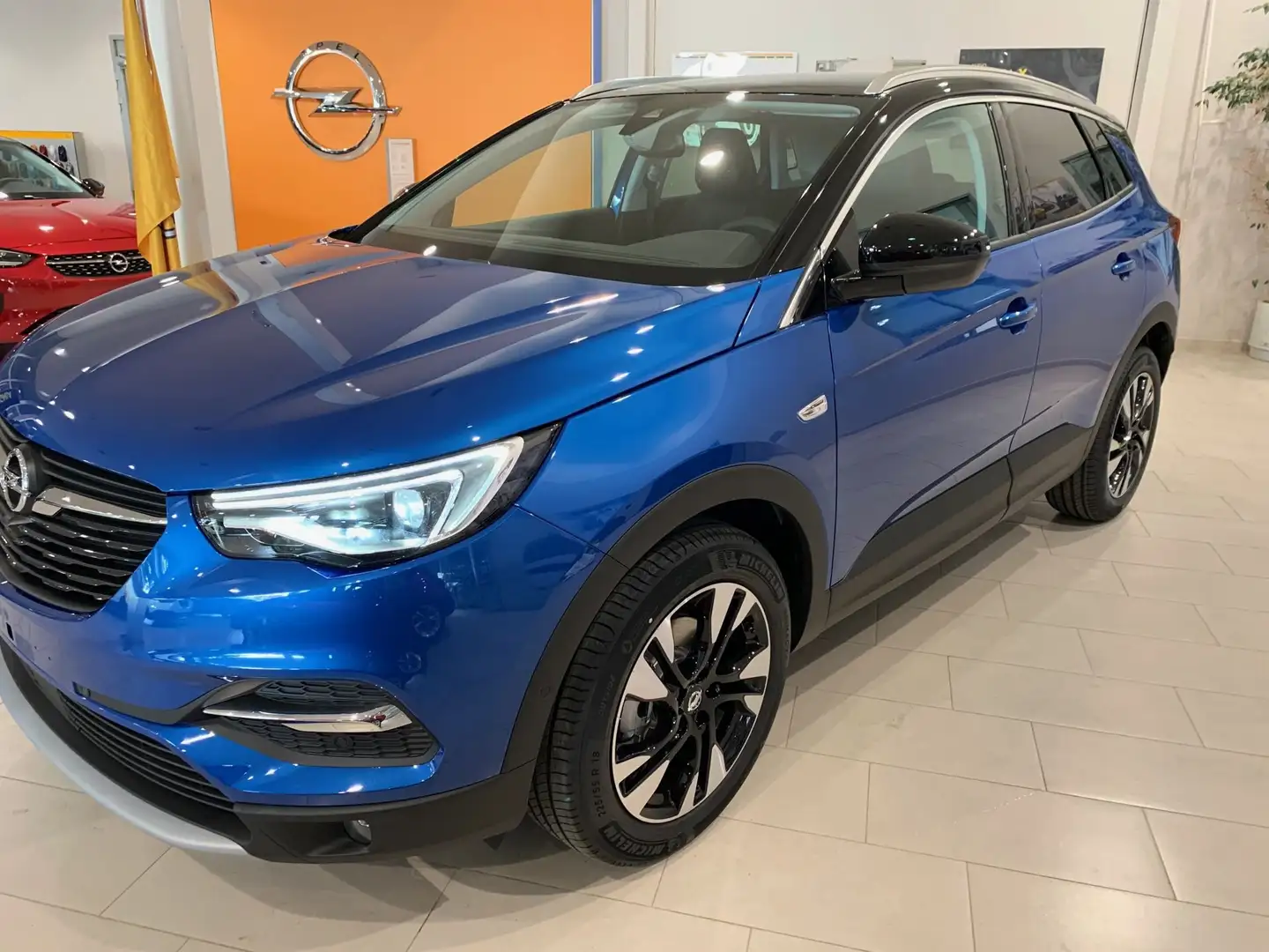 Opel Grandland X 1.2 Turbo Ultimate Azul - 2