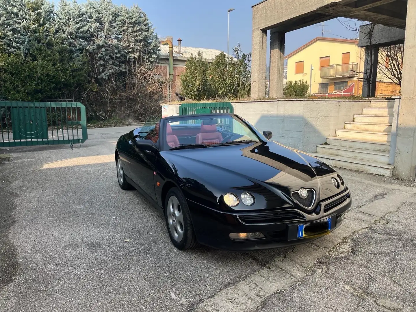Alfa Romeo Spider 3.0 V6 12v crna - 1