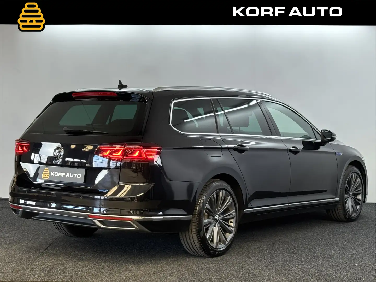 Volkswagen Passat Variant 1.4 TSI PHEV GTE / DigiCock / Leder/Alcantara / Na Nero - 2