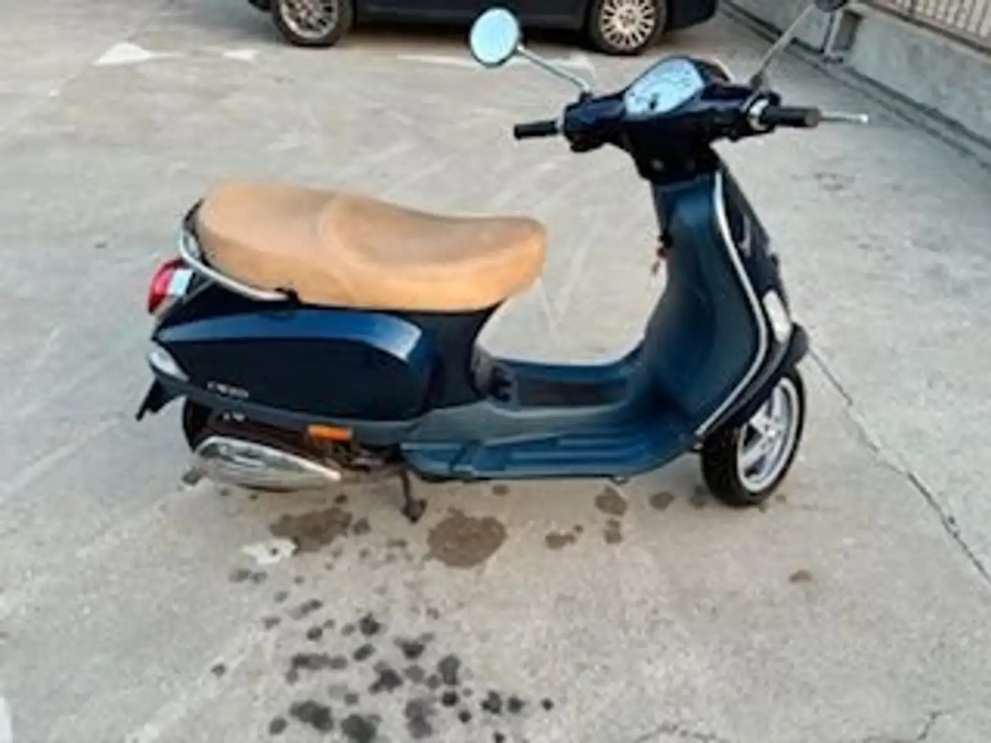 Vespa LX 50 Blauw - 2