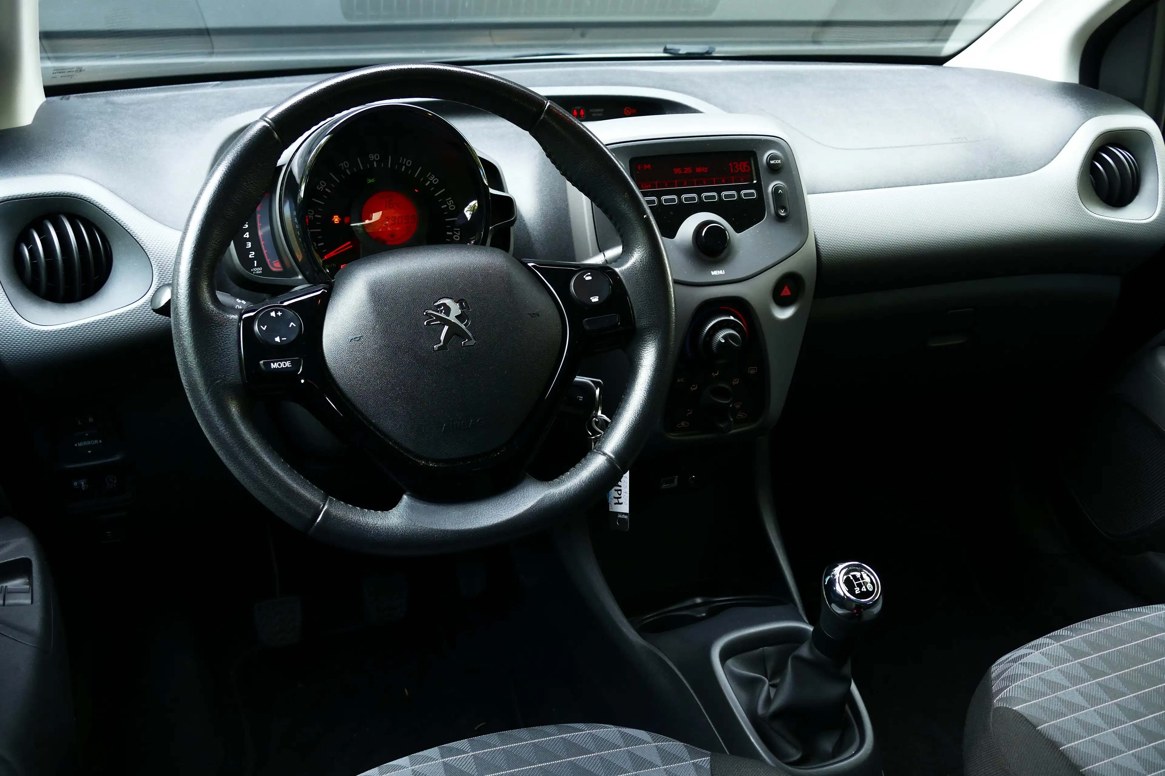 Peugeot 108 1.0 e-VTi Active / AIRCO / LED / PACK DYNAMIC / BL — photo 13
