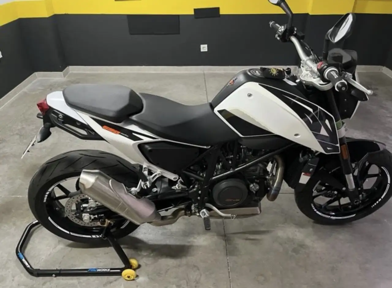 KTM 690 Duke