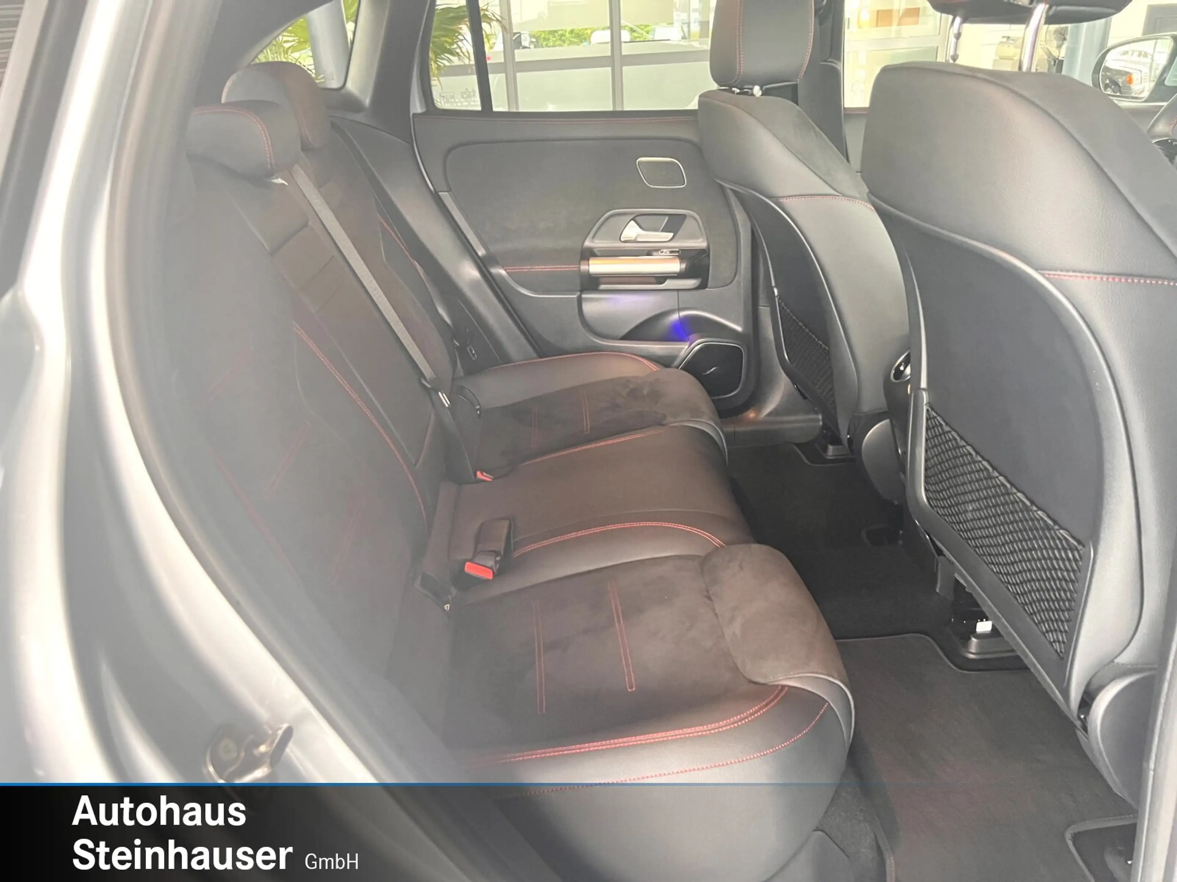 Mercedes-Benz EQA 350 EQA 350 4MATIC AMG Line Premium/Distronic/AHK Navi — photo 8