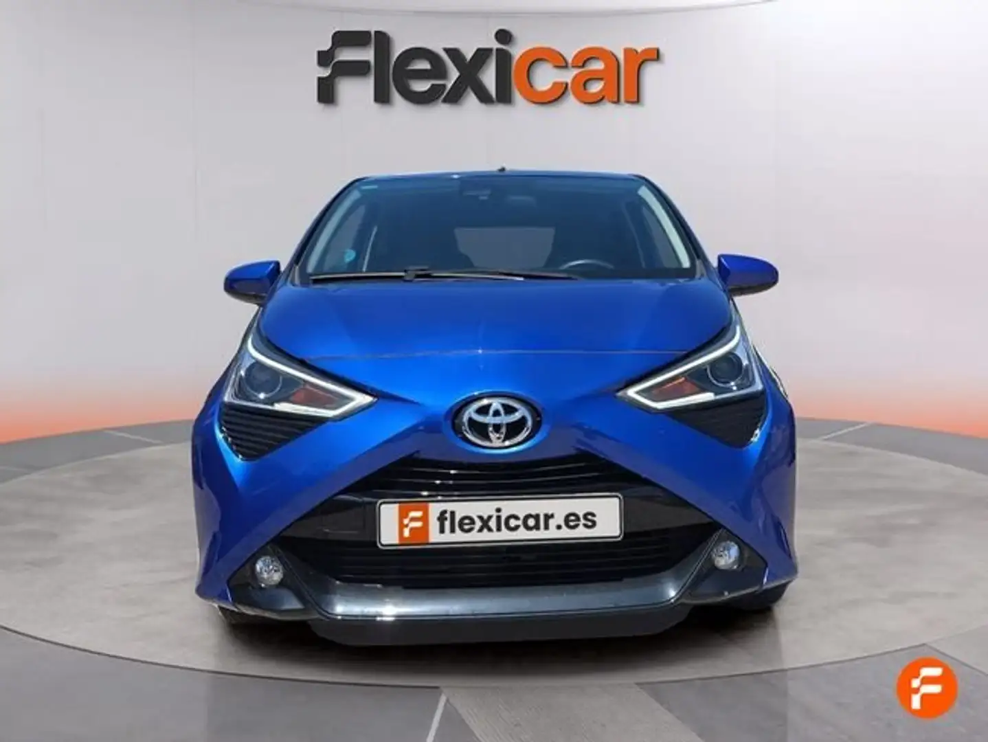 Toyota Aygo 70 x-cite Azul - 1