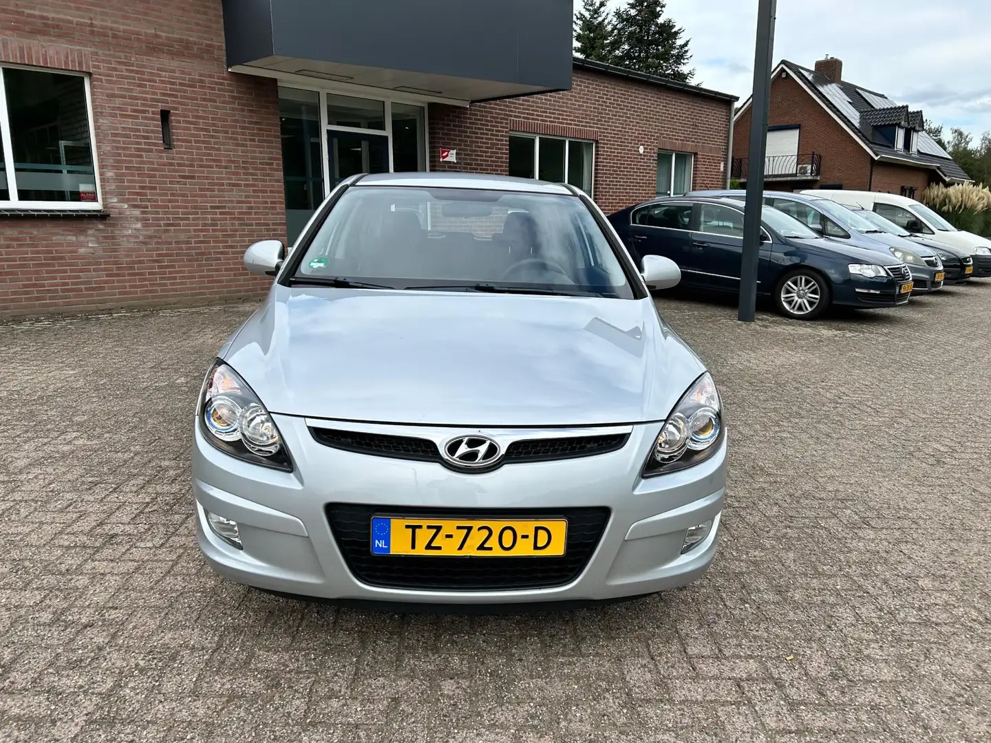 Hyundai i30 1.6i Dynamic Business //Automaat //Nieuwe APK Grijs - 2