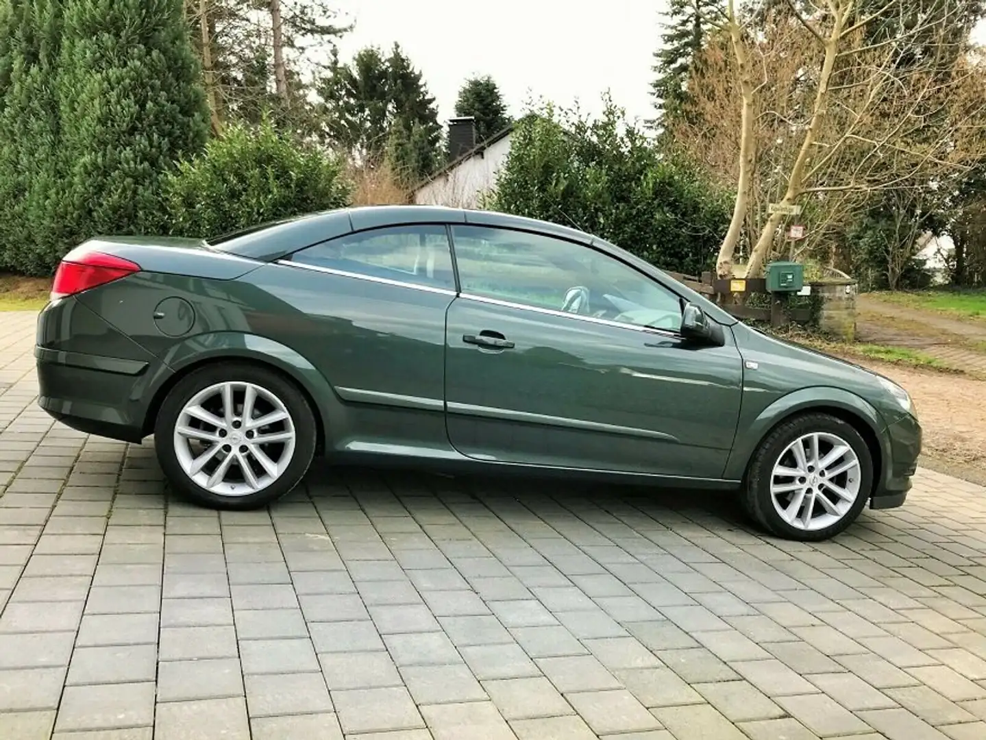 Opel Astra Astra Twin Top 1.8 AutomatikCosmo Verde - 1