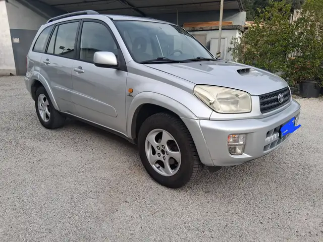 Toyota RAV4 Rav4 II 2001 5p 2.0 d-4d 16v