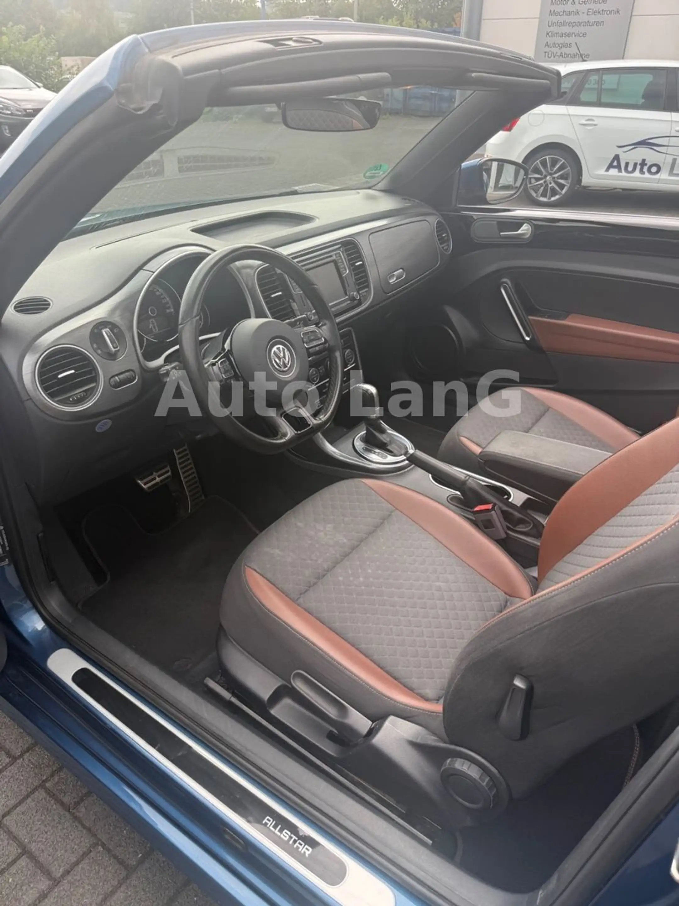 Volkswagen Beetle Cabrio Allstar DSG NAVI KAMERA PDC SHZ — photo 15