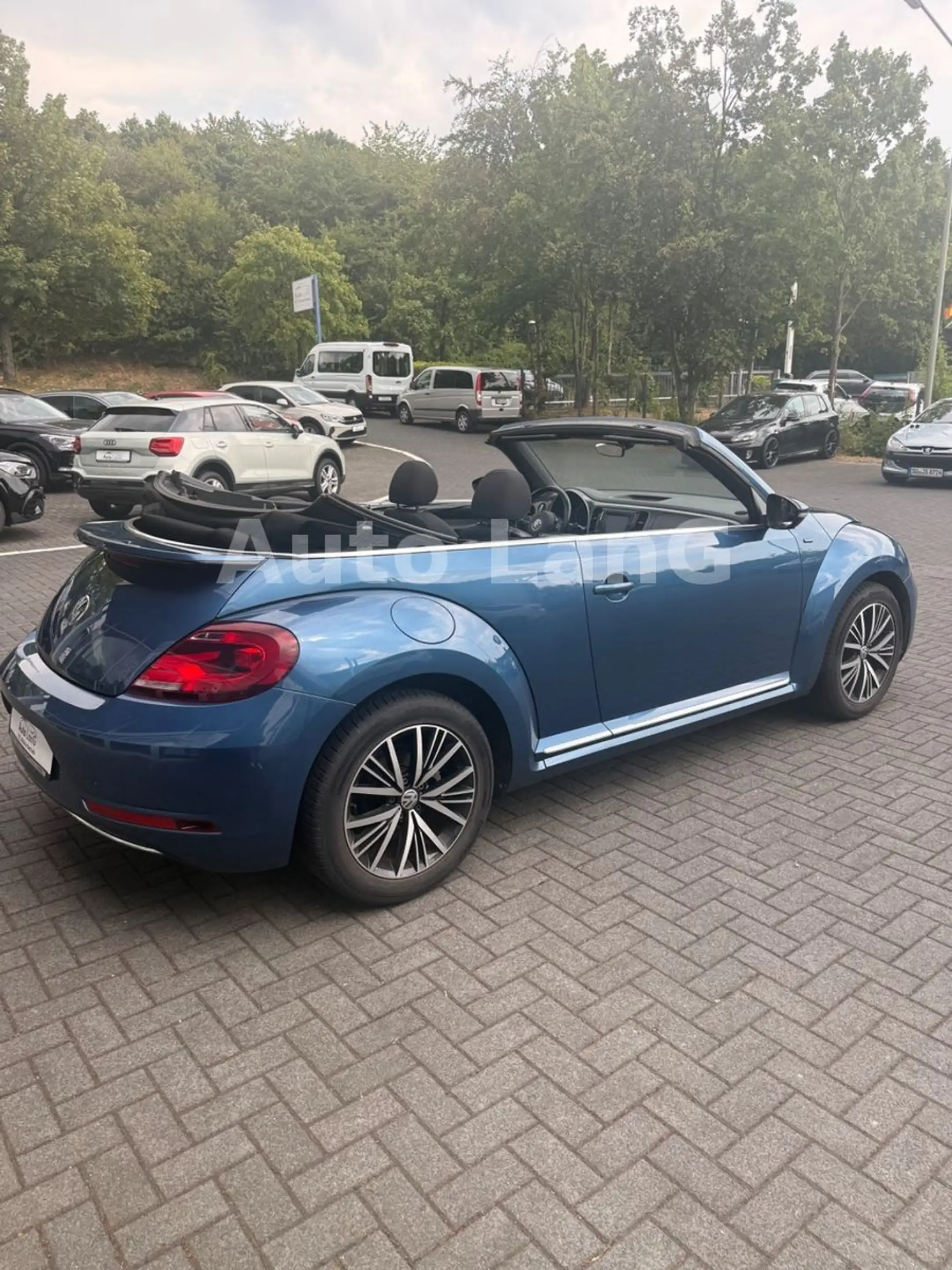 Volkswagen Beetle Cabrio Allstar DSG NAVI KAMERA PDC SHZ — photo 10