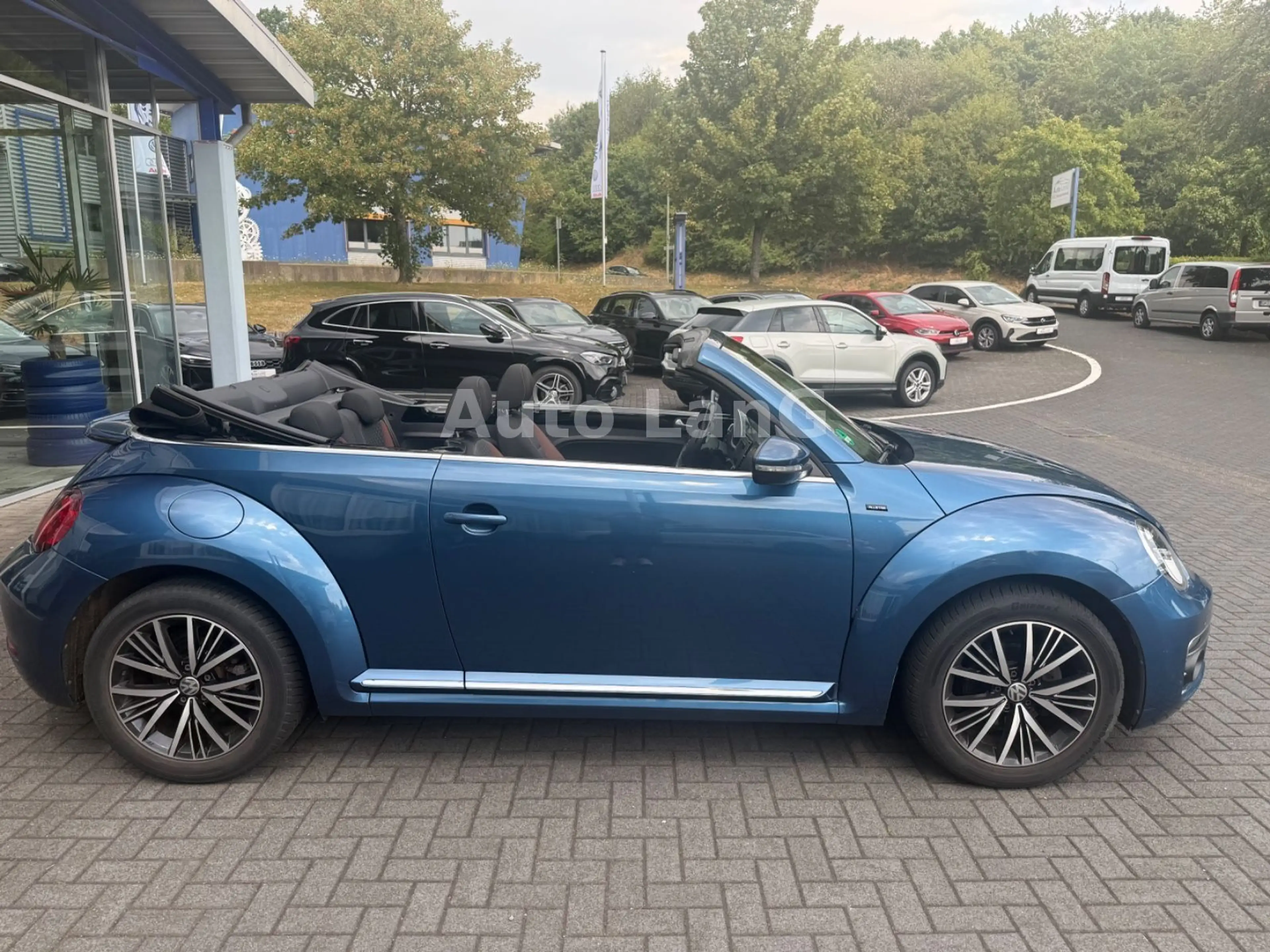 Volkswagen Beetle Cabrio Allstar DSG NAVI KAMERA PDC SHZ — photo 9