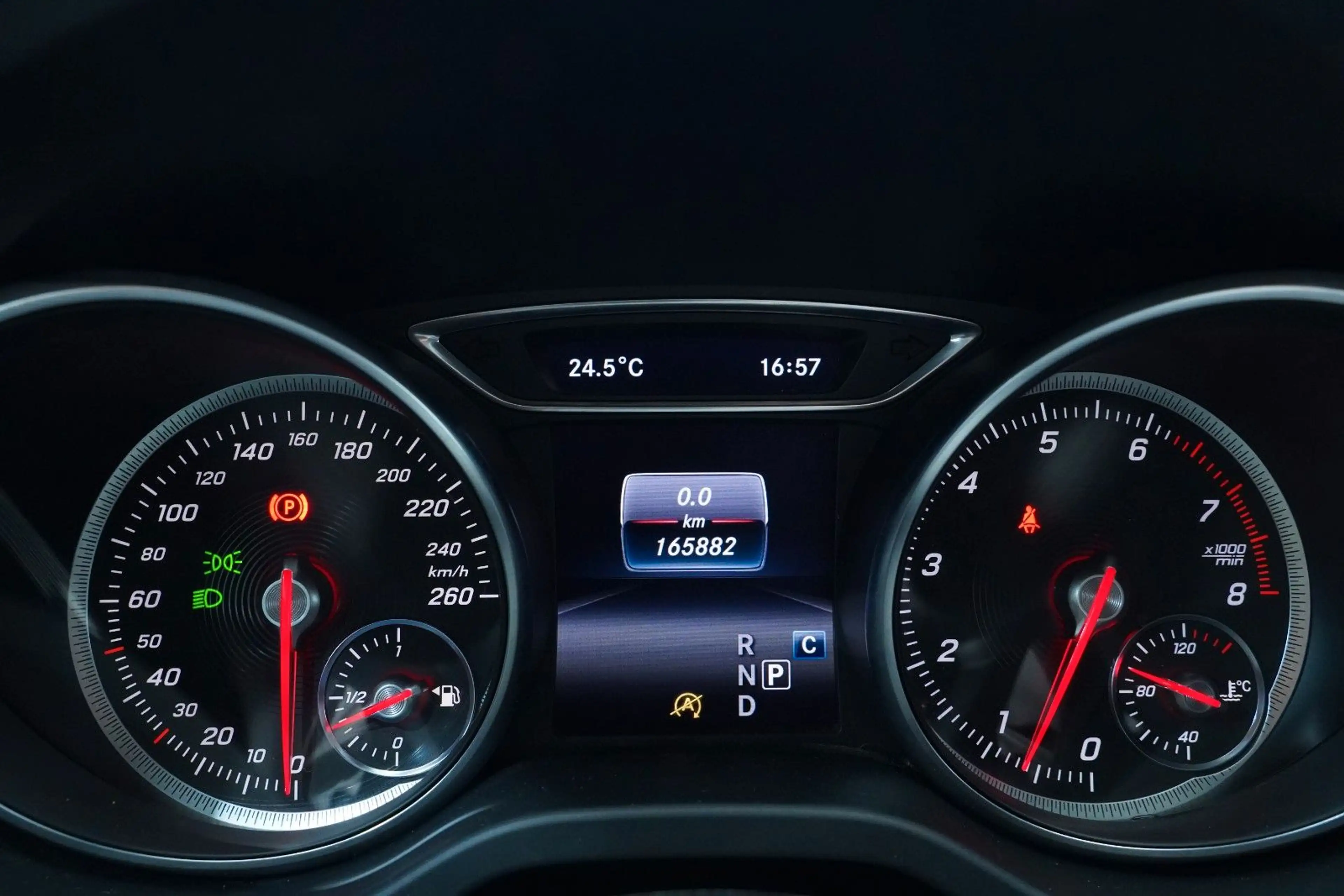 Mercedes-Benz CLA 250 4Matic Sport EU6/AMG Line/Pano/7G-DCT — photo 13
