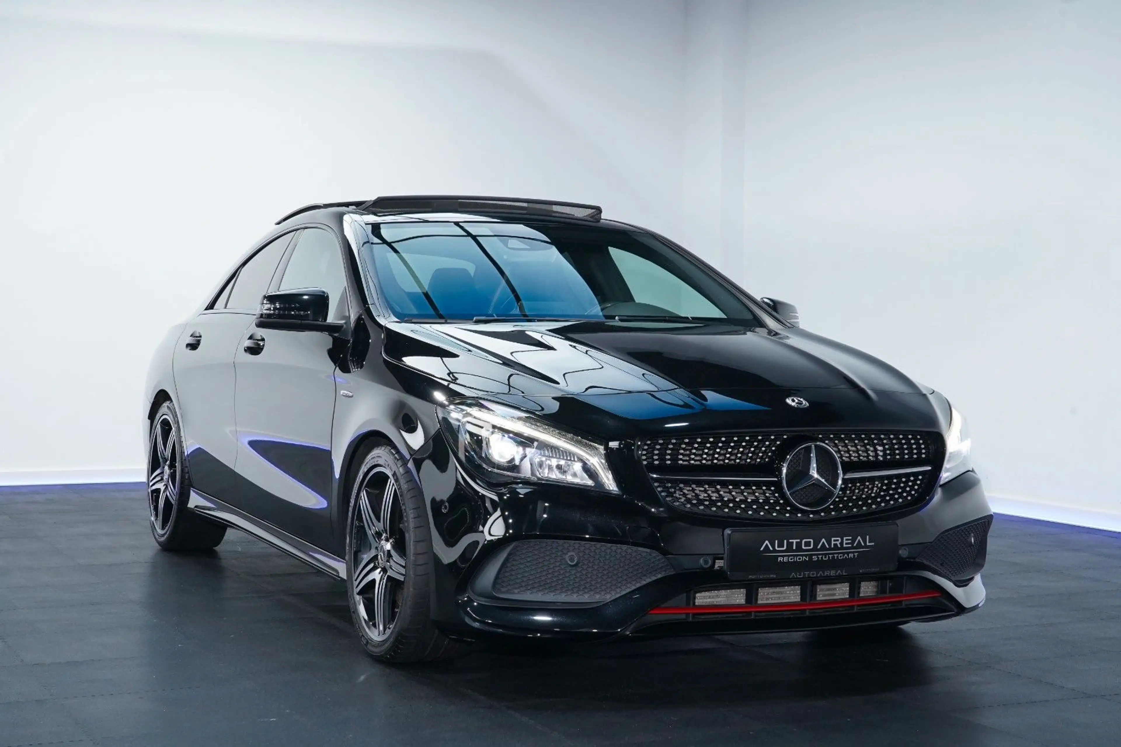 Mercedes-Benz CLA 250 4Matic Sport EU6/AMG Line/Pano/7G-DCT — photo 4