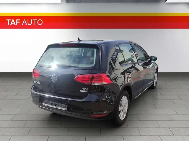 Volkswagen Golf view 11