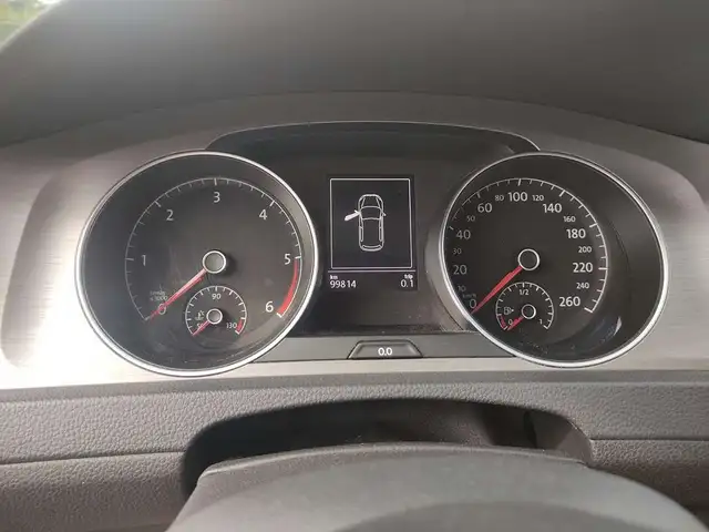 Volkswagen Golf view 14
