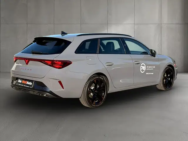 CUPRA Leon view 4