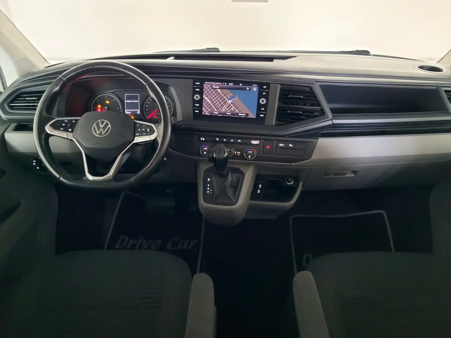 Volkswagen T6.1 Caravelle 2.0 TDI AUT. 8 POSTI CARPLAY NAVI LED 31000 + IVA Gris - 2