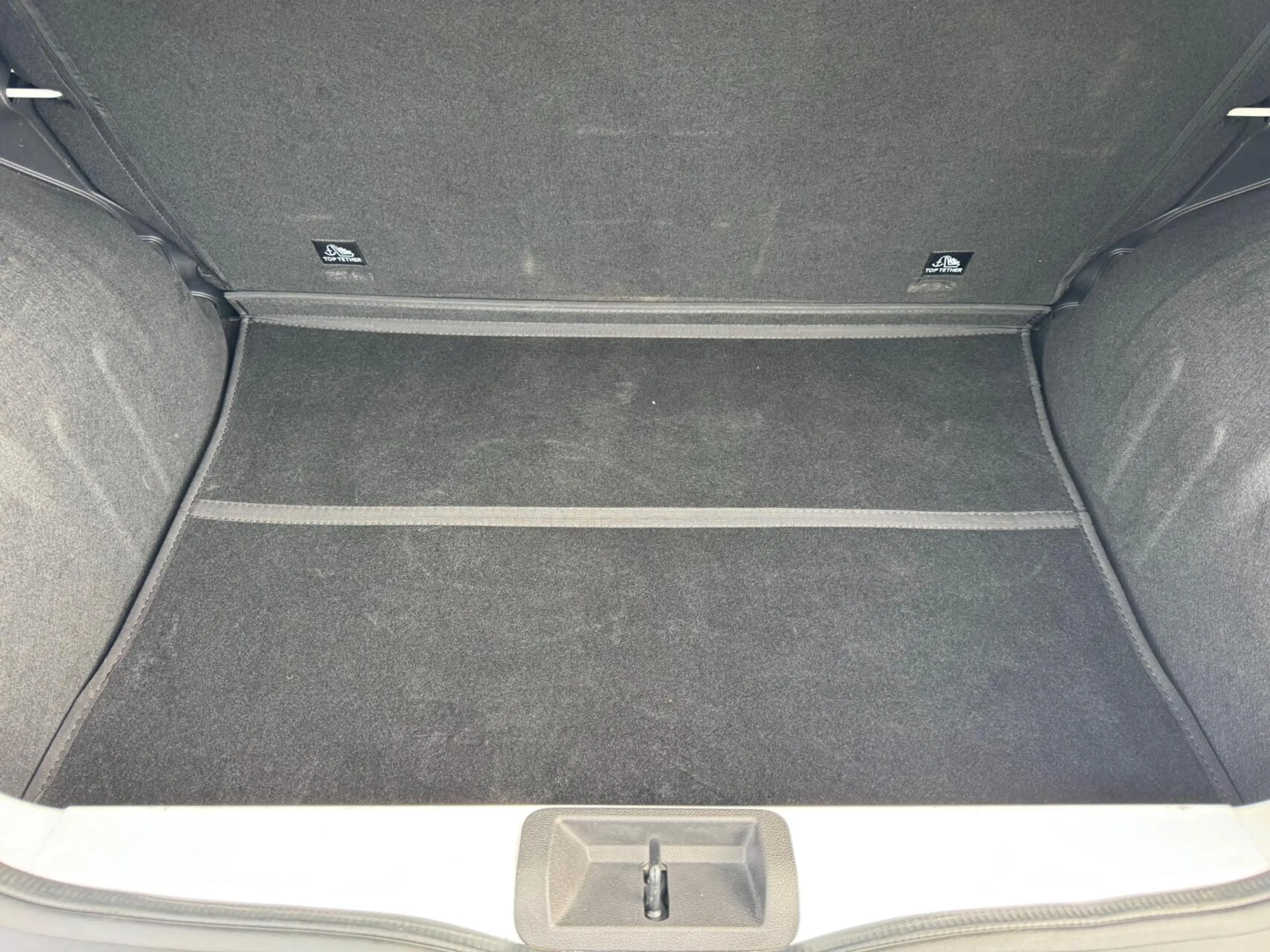 Dacia Spring Comfort Plus 27 kWh CCS/Navi/Camera/CarPlay/ — photo 17
