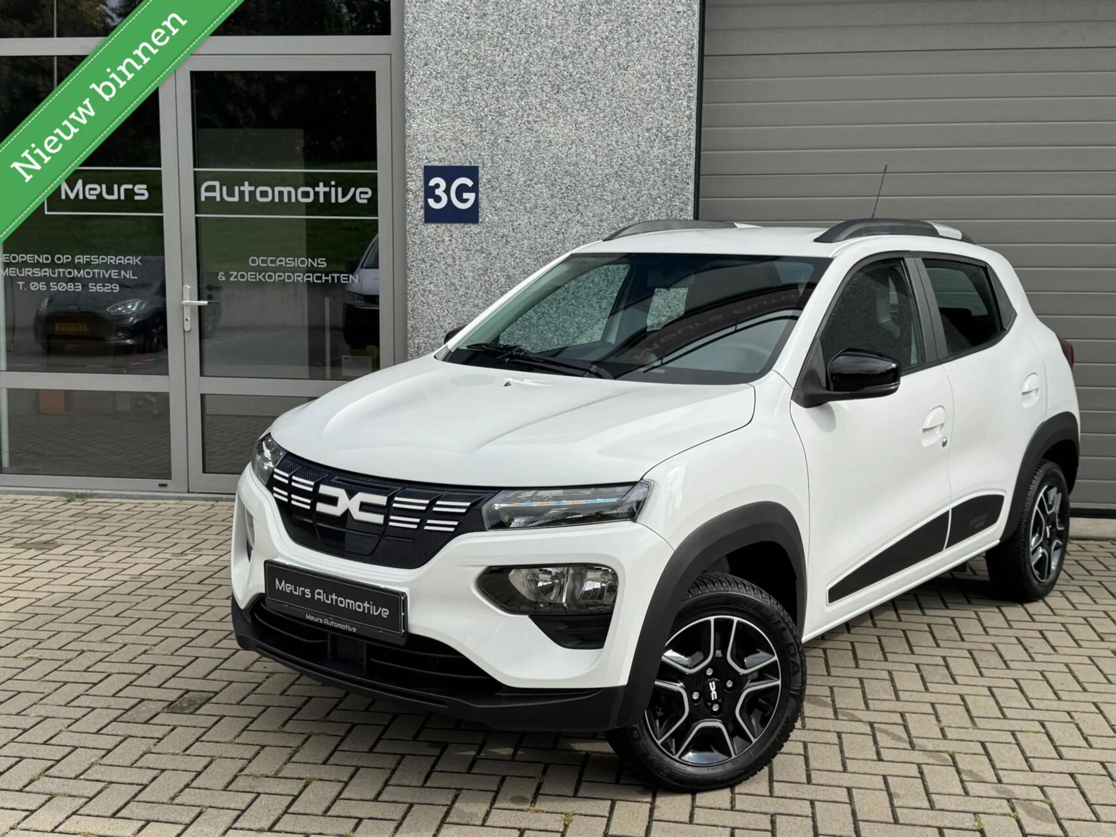 Dacia Spring Comfort Plus 27 kWh CCS/Navi/Camera/CarPlay/