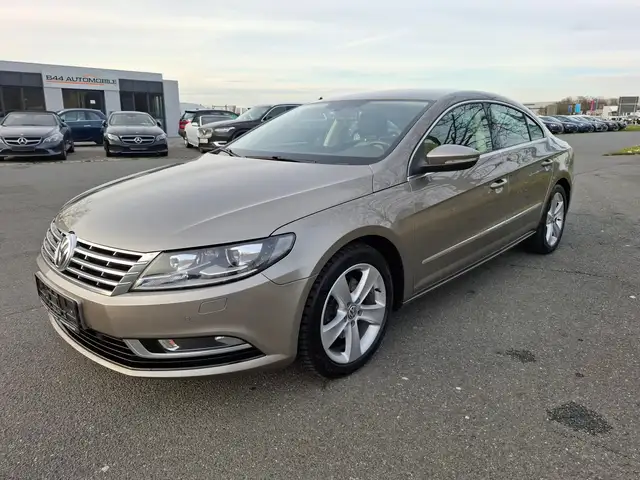 Volkswagen CC DSG TDI*Leder/Alcantara*Sitzhzg*NAVI*XENON*PDC*AHK