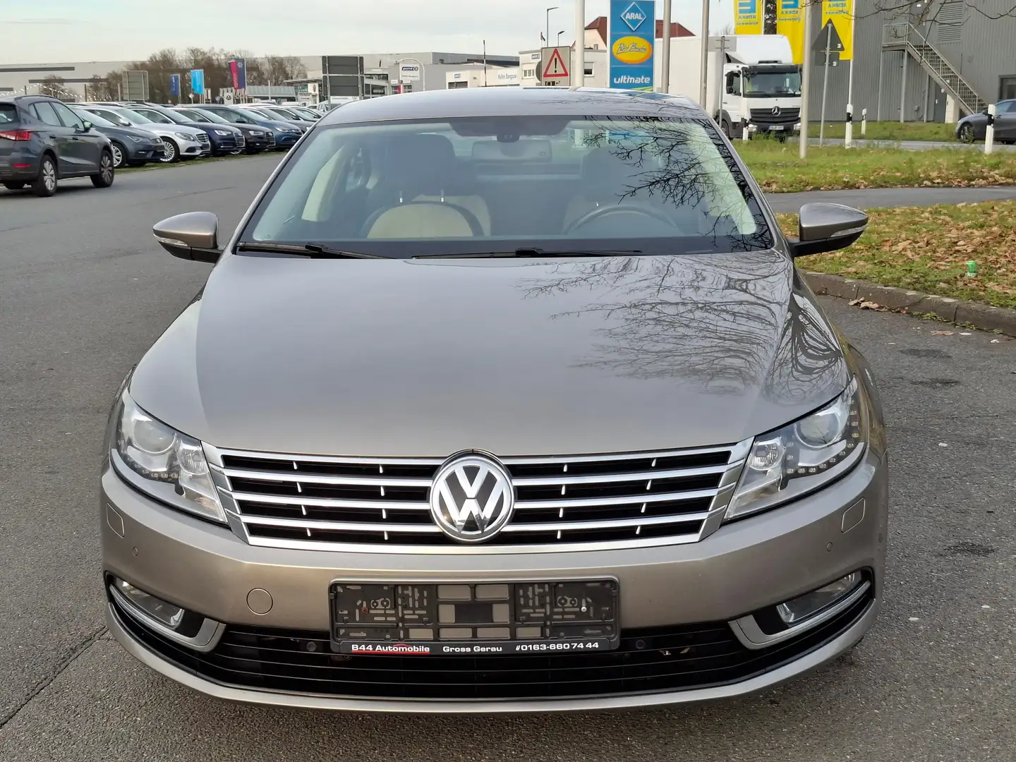 Volkswagen CC DSG TDI*Leder/Alcantara*Sitzhzg*NAVI*XENON*PDC*AHK Beige - 2