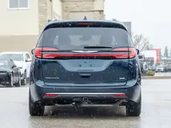 Chrysler Pacifica снимка Chrysler Pacifica