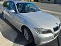 BMW 318 318d Grau - thumbnail 2