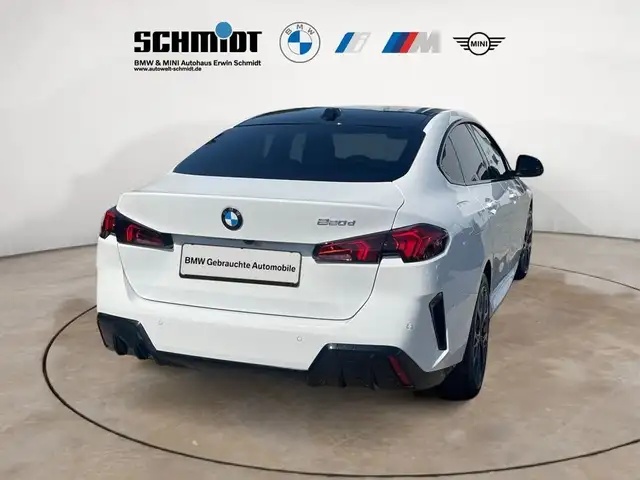 BMW 2 Series view 5