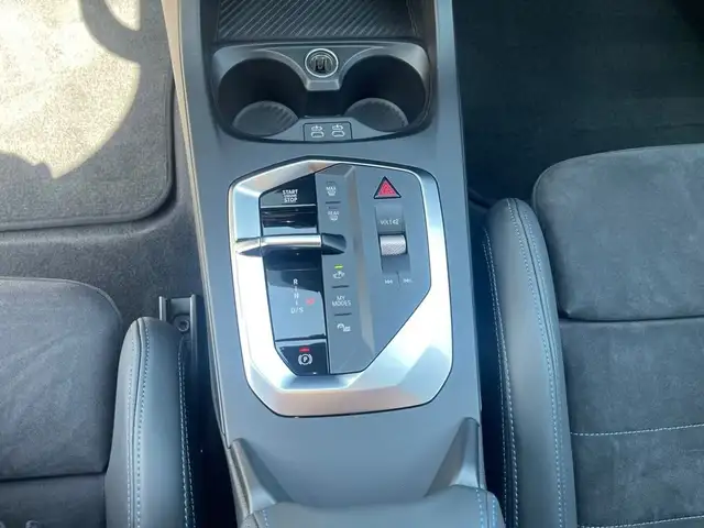 BMW 2 Series view 12