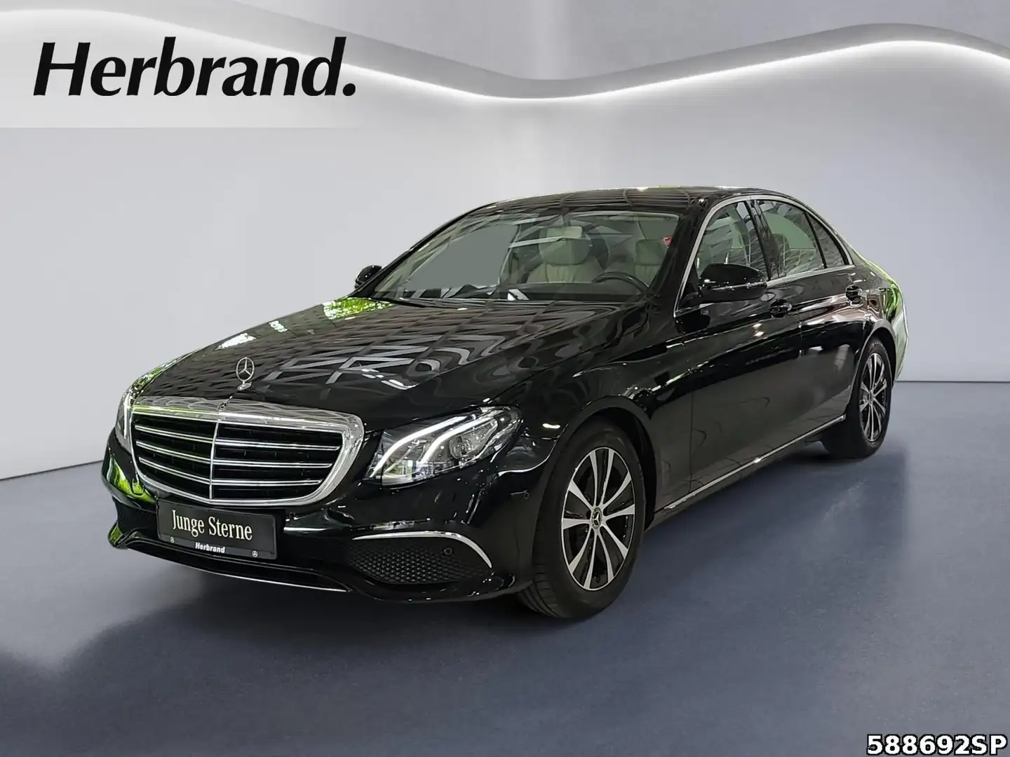 Mercedes-Benz E 200 d Exclusive KAMERA LED WideScreen Noir - 1