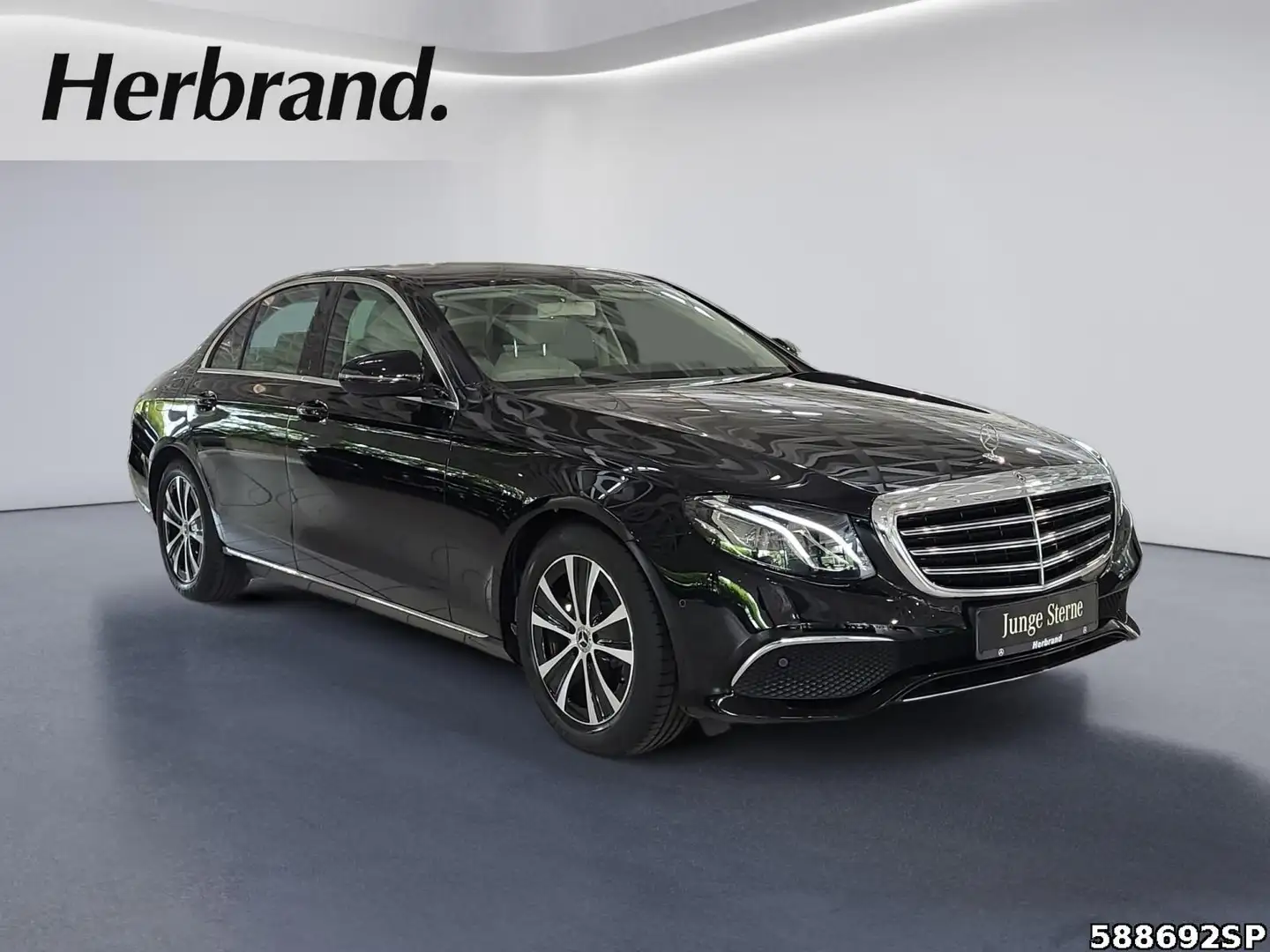 Mercedes-Benz E 200 d Exclusive KAMERA LED WideScreen Noir - 2
