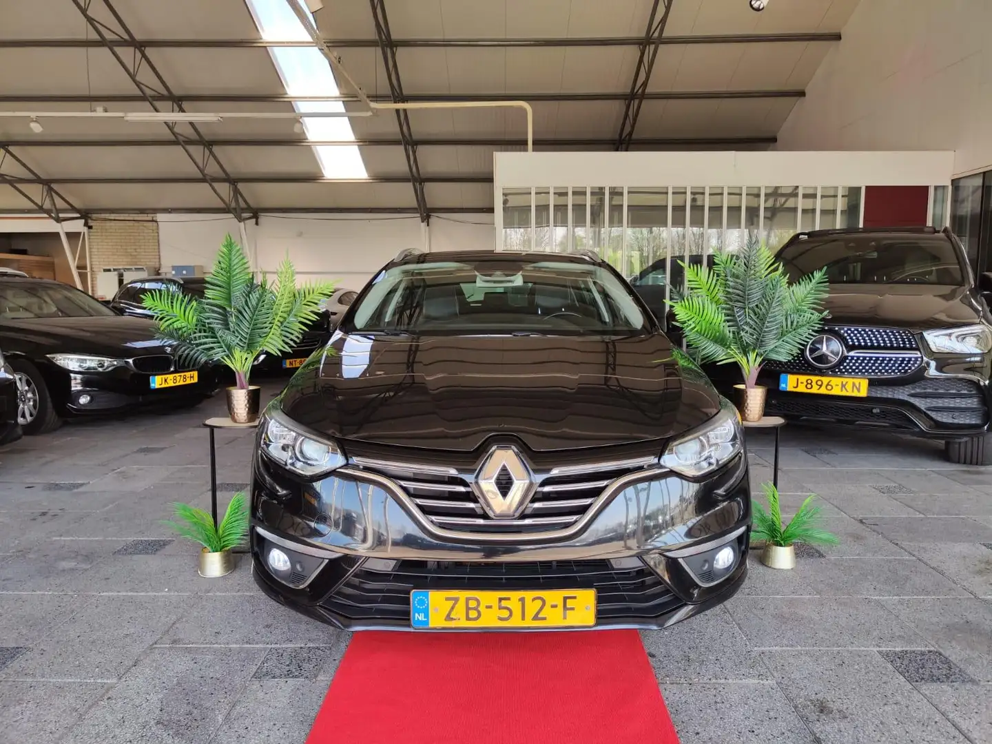 Renault Megane Estate 1.3 TCe Bose NAVI CAMERA FULL! Zwart - 1
