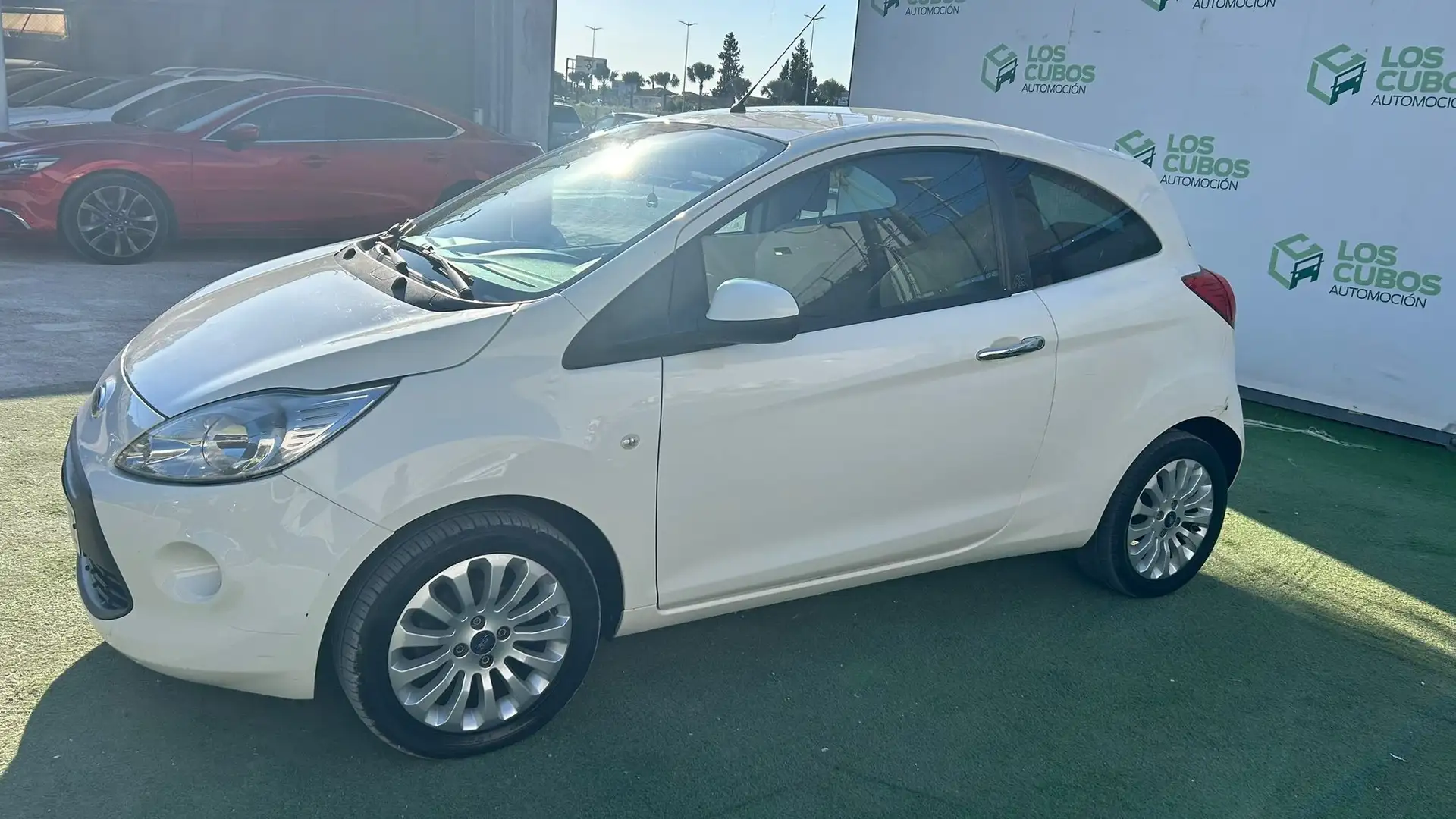 Ford Ka/Ka+ 1.20 Auto-S&S Black Edition Blanc - 2