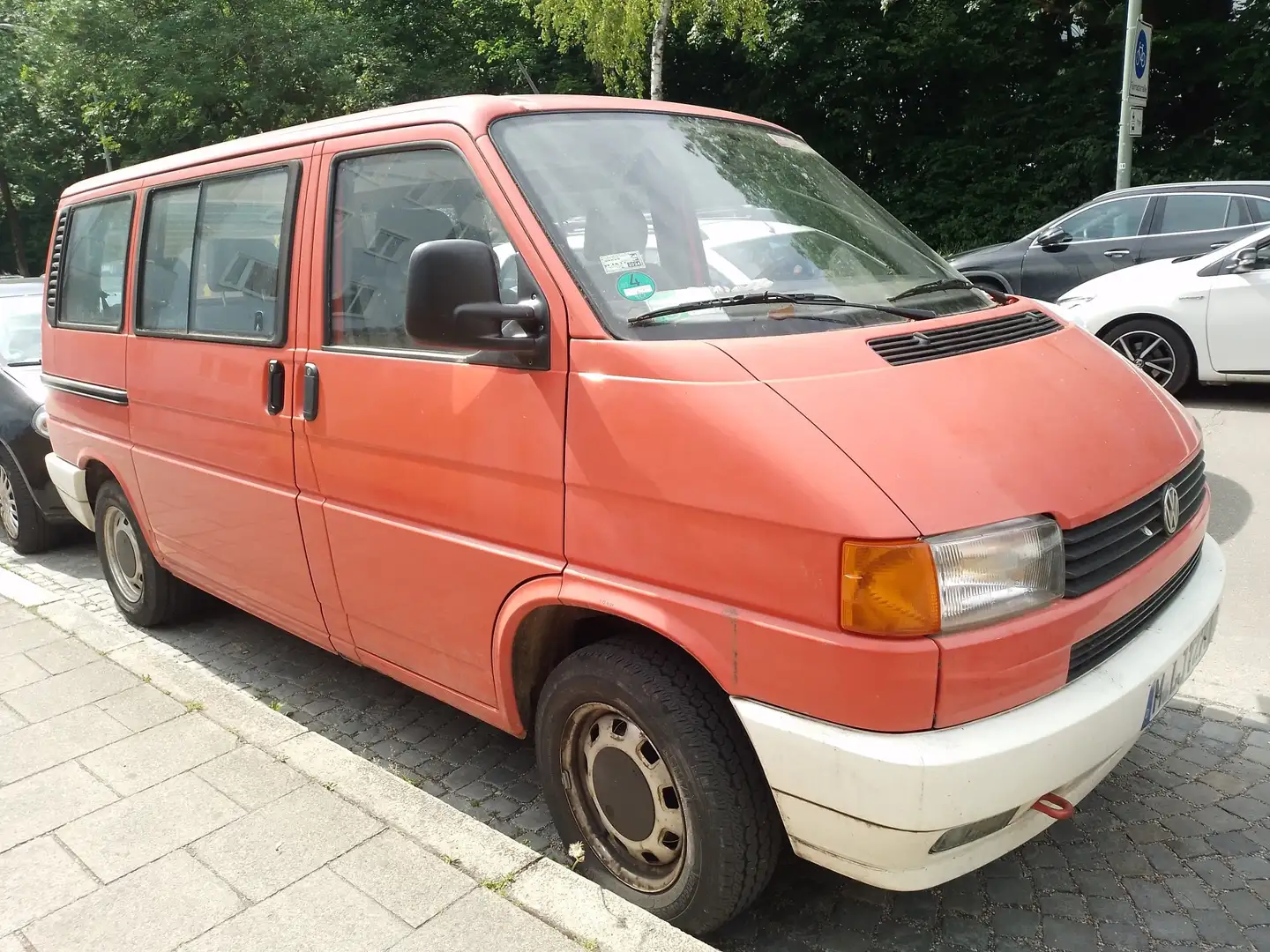 Volkswagen T4 Caravelle ehem. Feuerwehr Roşu - 2