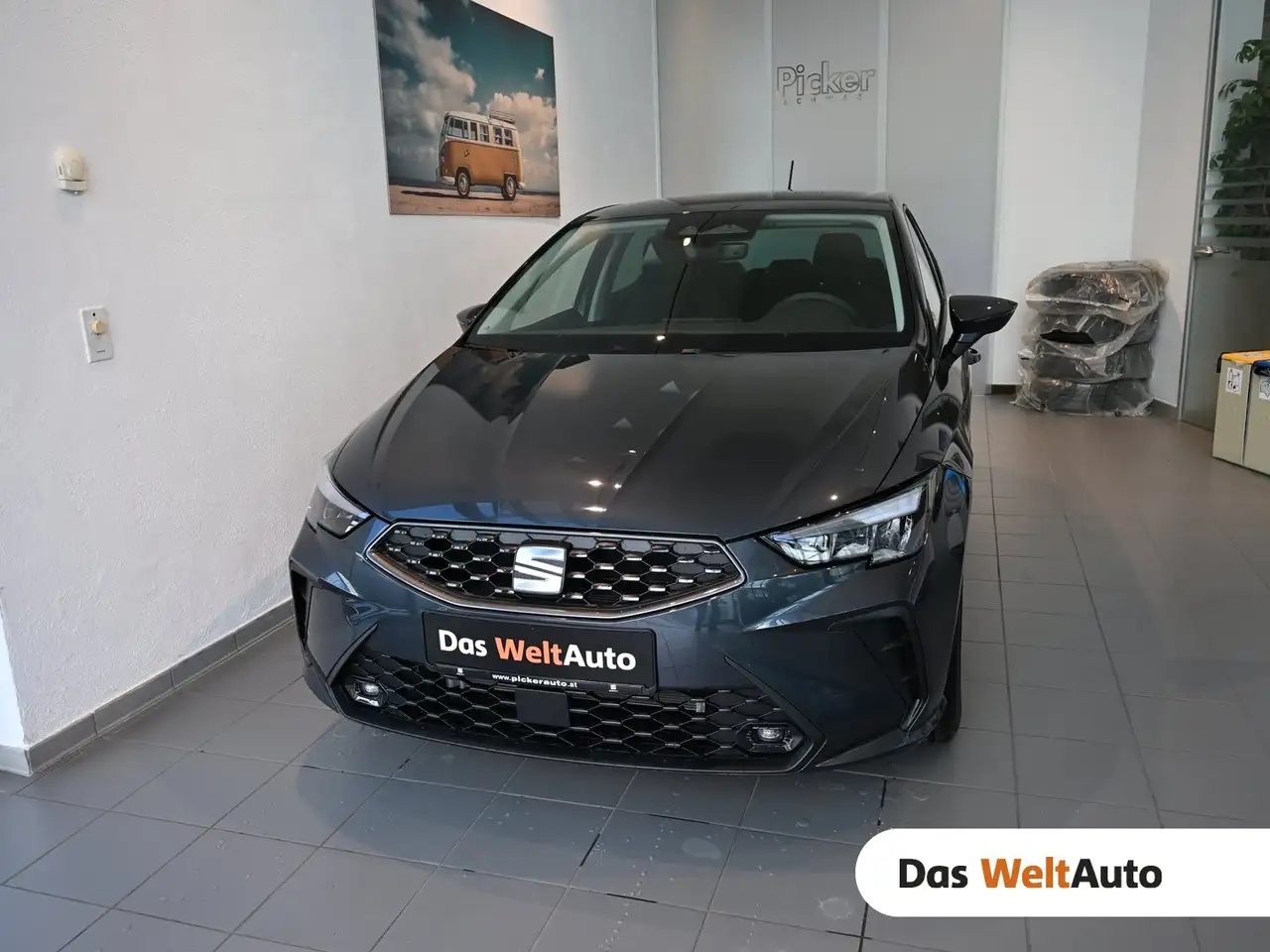SEAT Ibiza Reference Edition 1.0 80PS — photo 1 of 12