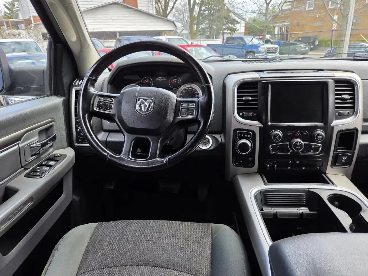RAM 1500 снимка RAM 1500