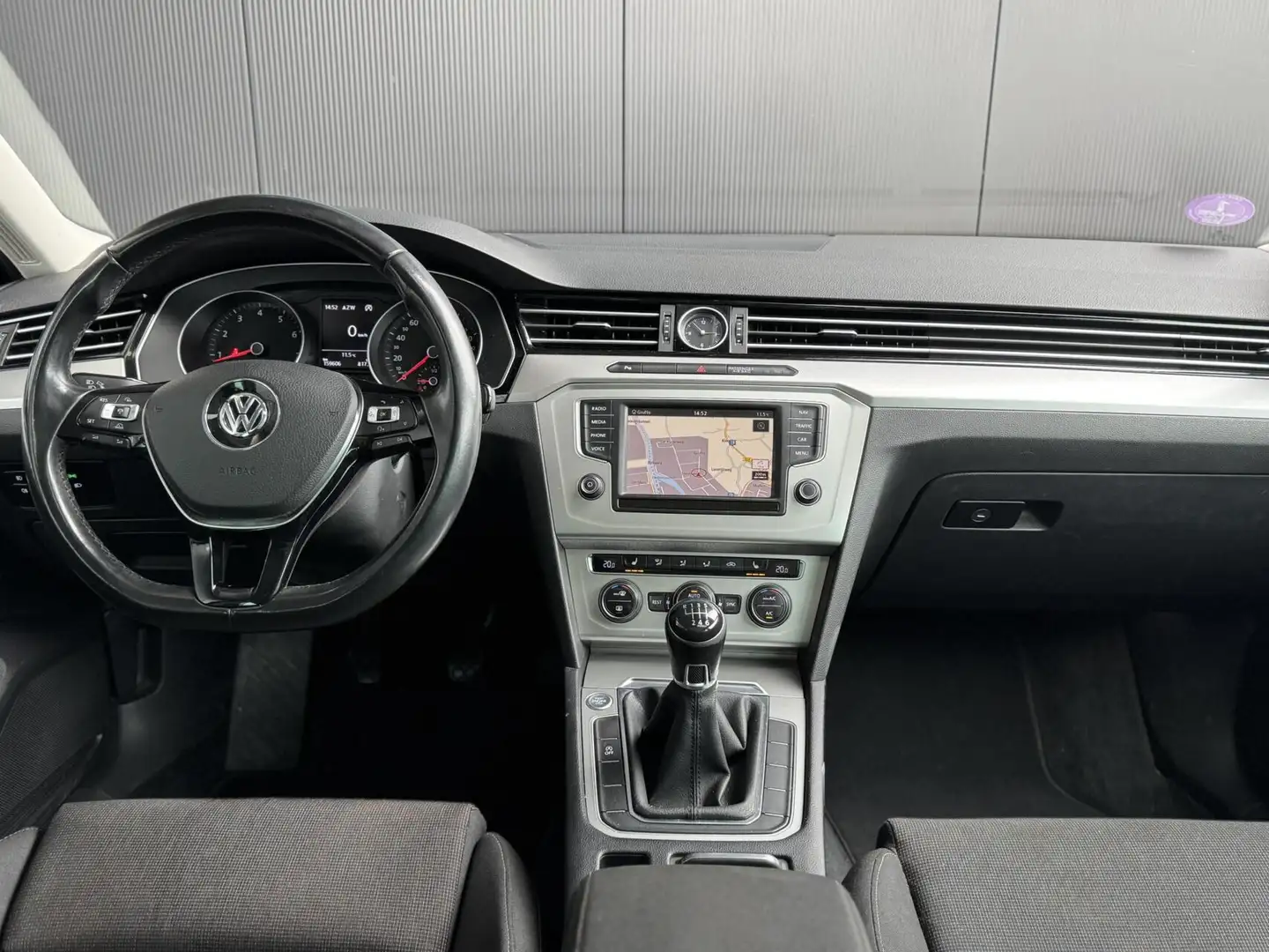 Volkswagen Passat Variant 1.4 TSI ACT Highline PANO*AFN HAAK*ADAPTIVE CRUISE Negro - 2