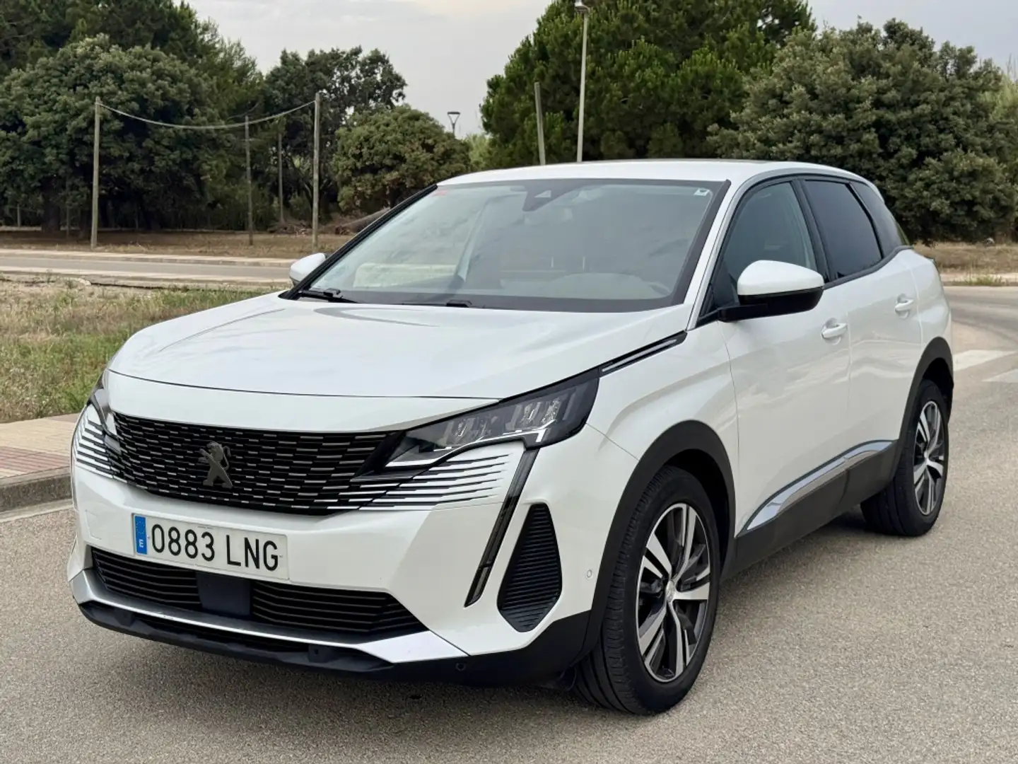 Peugeot 3008 1.5BlueHDi Allure S&S 130 Wit - 1
