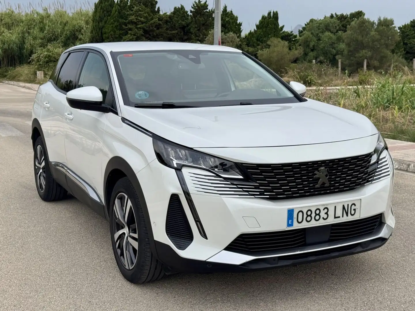 Peugeot 3008 1.5BlueHDi Allure S&S 130 Wit - 2