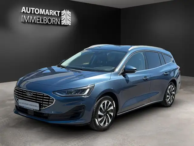 Ford Focus view 4