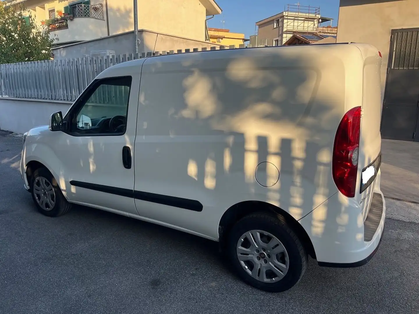 Fiat Doblo 1.3 MJT 95 CV - 3 POSTI Bianco - 2