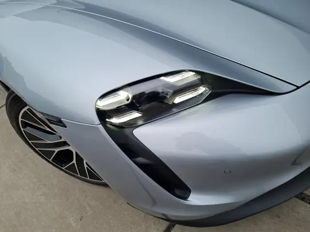 Porsche Taycan view 7