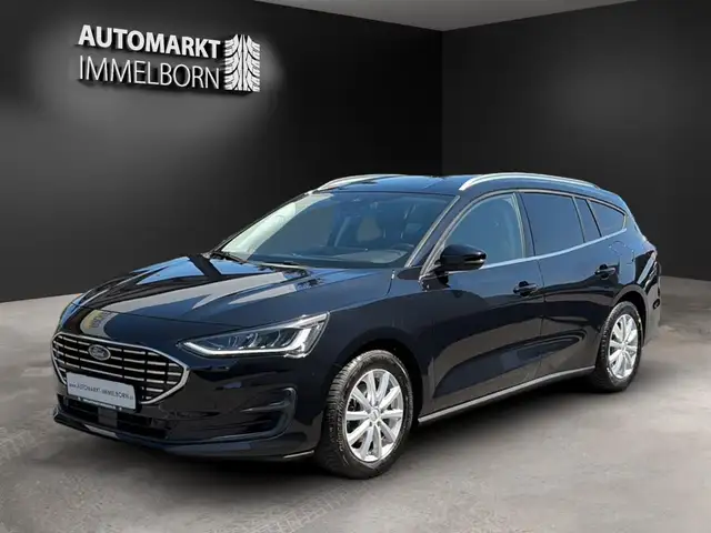 Ford Focus view 4