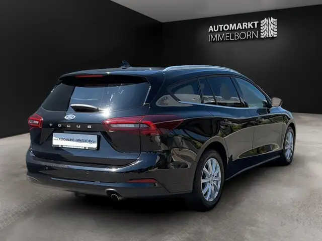 Ford Focus view 7