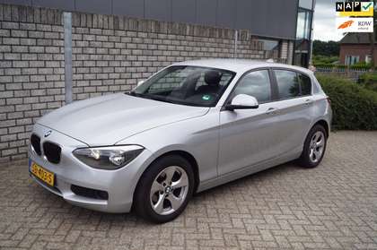 BMW 114 1-serie 114i EDE 5 Deurs Airco Navi 4x Elektrische